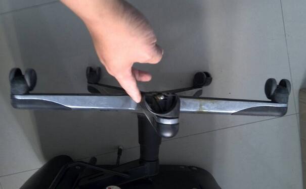 椅万向轮的更换步骤开元ky棋牌电脑